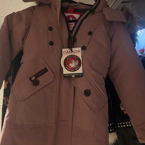 NWT Canada Weather Gear Winter Coat - Stadium Parka Jacket, Fur Hood - Size 7/8 - Picture 3 of 4